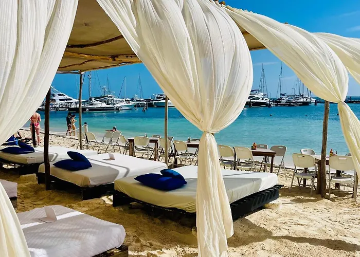 Caribbean Apartment